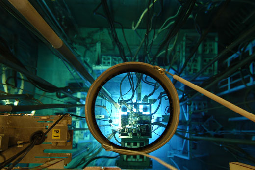 Le réacteur de recherche Osiris est implanté sur le centre CEA de Saclay. Crédits : L.Godart/CEA 