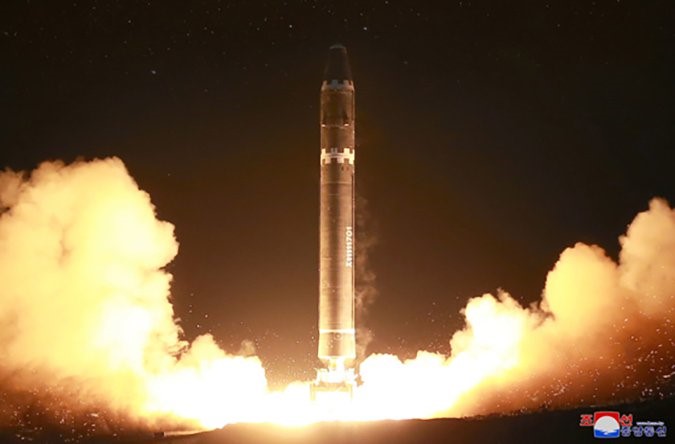 Essai du missile Hwasong-15 le 28 novembre 2017